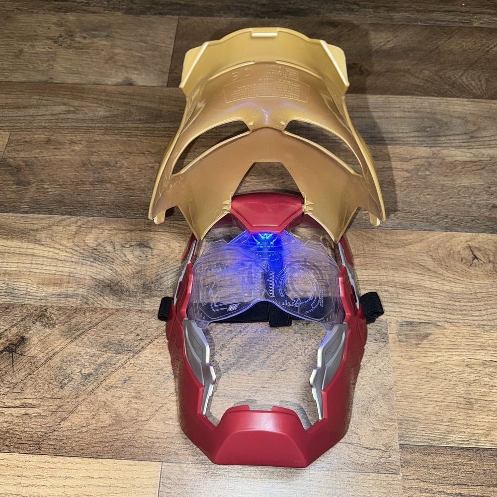 Hasbro Iron Man Mask Kids One Size Red Gold Light Up Eyes Sound E6502 - Picture 4 of 5